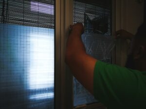 Home window tinting series : Installing home window tint in frosted.